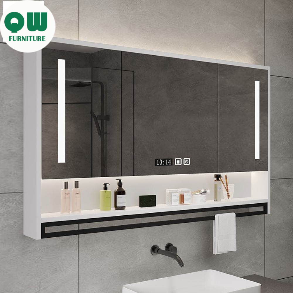 QW- Bilik Mandi Cermin Pintar Kabinet cermin di bilik mandi boleh menghilangkan habuk dan kabus dengan menghidupkan pemanas.