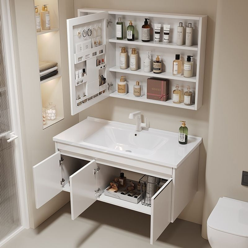 QW- alloy Aluminum makes a storage cabinet for the bathroom, mirror cabinet, and sink set.